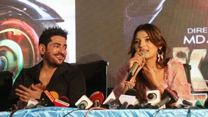 বাংলাদেশের শাহরুখ অনন্ত জলিল বর্ষার দাবি বাংলাদেশের শাহরুখ অনন্ত জলিল বর্ষার দাবি