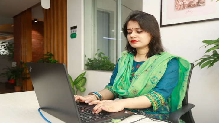 মার্কিন দূতাবাসে চাকরি, বেতন সোয়া দুই লাখের বেশি, দুই দিন ছুটি মার্কিন দূতাবাসে চাকরি, বেতন সোয়া দুই লাখের বেশি, দুই দিন ছুটি