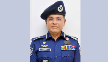 নির্বাচনে অবৈধ অ*স্ত্রের ব্যবহার বন্ধে কঠোর হচ্ছে পুলিশ : ডিএম‌পি ক‌মিশনার