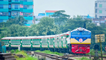 ঢাকা-কক্সবাজার ট্রেনের সর্বনিম্ন ভাড়া ৫০০ টাকা
