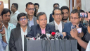 খালেদা জিয়ার বিদেশে চিকিৎসার আবেদনে আইন মন্ত্রণালয়ের ‘না’