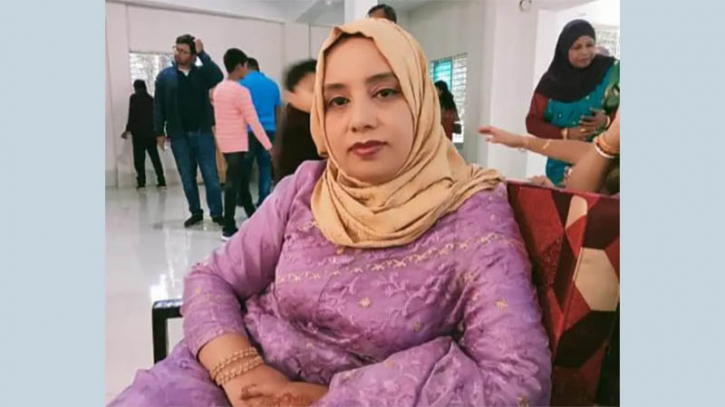 স্বামীর নির্যাতনে বিচারপতির ভাতিজির মৃত্যু স্বামীর নির্যাতনে বিচারপতির ভাতিজির মৃত্যু