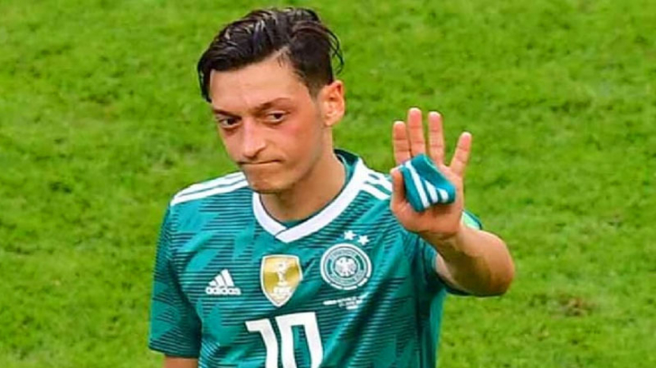 ফুটবল ক্যারিয়ারকে বিদায় জানাচ্ছেন ওজিল ফুটবল ক্যারিয়ারকে বিদায় জানাচ্ছেন ওজিল