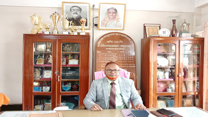 মেজর জেনারেল মাহমুদুল হাসান আদর্শ কলেজের নতুন অধ্যক্ষ (ভারপ্রাপ্ত) ইব্রাহিম মেজর জেনারেল মাহমুদুল হাসান আদর্শ কলেজের নতুন অধ্যক্ষ (ভারপ্রাপ্ত) ইব্রাহিম