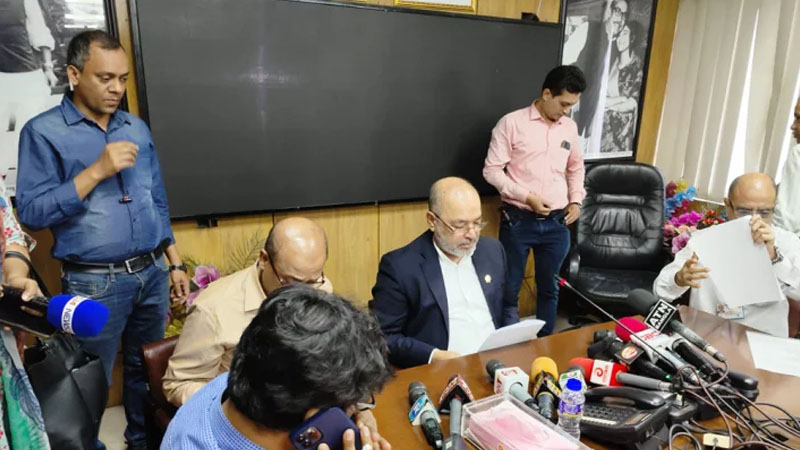 গতিপথ পরিবর্তন হলে দেশে আঘাত হানবে সিত্রাং গতিপথ পরিবর্তন হলে দেশে আঘাত হানবে সিত্রাং