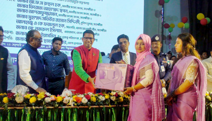 প্রযুক্তির মাধ্যমে ২০ লাখ তরুণের কর্মসংস্থান হয়েছে : পলক প্রযুক্তির মাধ্যমে ২০ লাখ তরুণের কর্মসংস্থান হয়েছে : পলক