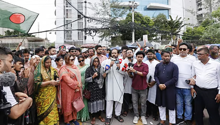 ইসি পুনর্গঠন ও স্থানীয় সরকার নির্বাচনের দাবিতে এনসিপির বিক্ষোভ ইসি পুনর্গঠন ও স্থানীয় সরকার নির্বাচনের দাবিতে এনসিপির বিক্ষোভ