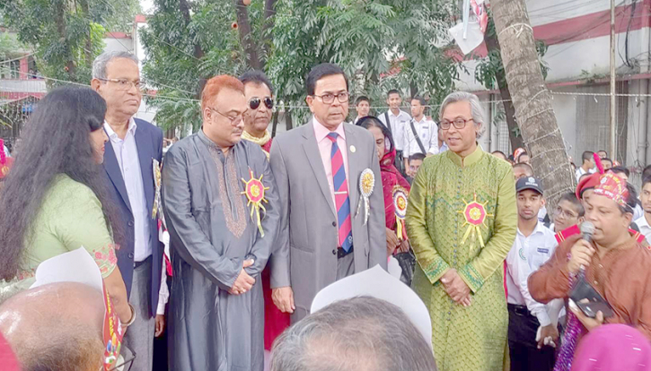 ঢাকা কলেজের আত্মত্যাগে ঢাকা বিশ্ববিদ্যালয়ের জন্ম : মহাপরিচালক ঢাকা কলেজের আত্মত্যাগে ঢাকা বিশ্ববিদ্যালয়ের জন্ম : মহাপরিচালক