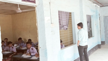 দিনাজপুরে শিক্ষা মন্ত্রণালয়ের বন্ধ ঘোষণার পরও শিক্ষাপ্রতিষ্ঠান খোলা