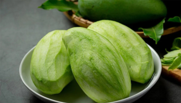 কাঁচা আম কতটা উপকারী?