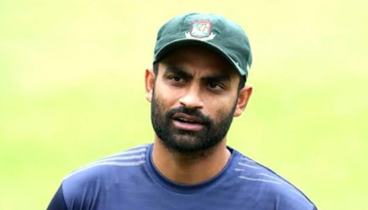 হার্টে ‘রিং’ পরানো হয়েছে তামিম ইকবালের