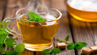 ওজন কমাতে সাহায্য করে যেসব ভেষজ চা