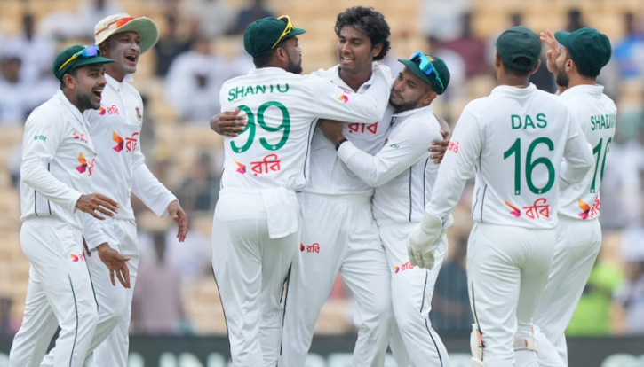 ভারতকে ৪০০ করতে দেয়নি বাংলাদেশ ভারতকে ৪০০ করতে দেয়নি বাংলাদেশ