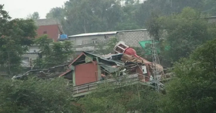 পাকিস্তানে হামলা পহেলগাম-মুম্বাই হা*মলার জবাব, দাবি ভারতের পাকিস্তানে হামলা পহেলগাম-মুম্বাই হা*মলার জবাব, দাবি ভারতের