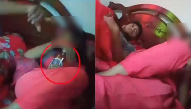 ‘মদের বোতল’ হাতে ভিডিও ভাইরাল, বৈষম্যবিরোধী নেতা-নেত্রীর সদস্যপদ স্থগিত ‘মদের বোতল’ হাতে ভিডিও ভাইরাল, বৈষম্যবিরোধী নেতা-নেত্রীর সদস্যপদ স্থগিত